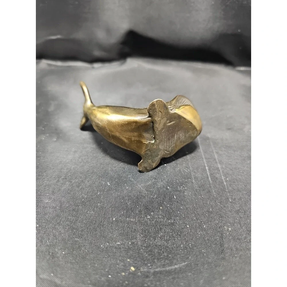 Antique Brass Whalea 3 1/2in x 2in 14 oz